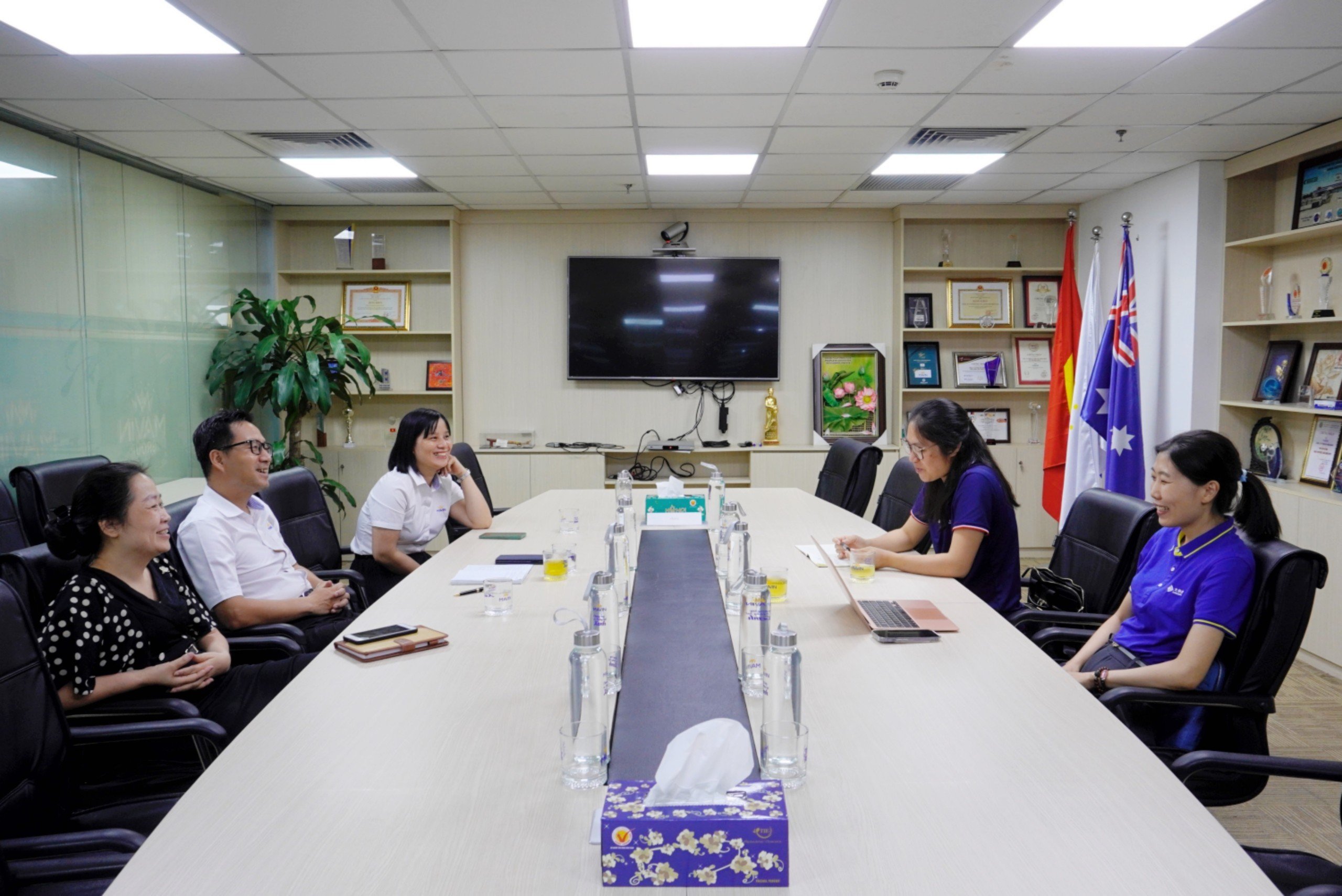 Vinavetco đón tiếp đoàn đối tác DHN – Trung Quốc đến thăm và làm việc tại Việt Nam
