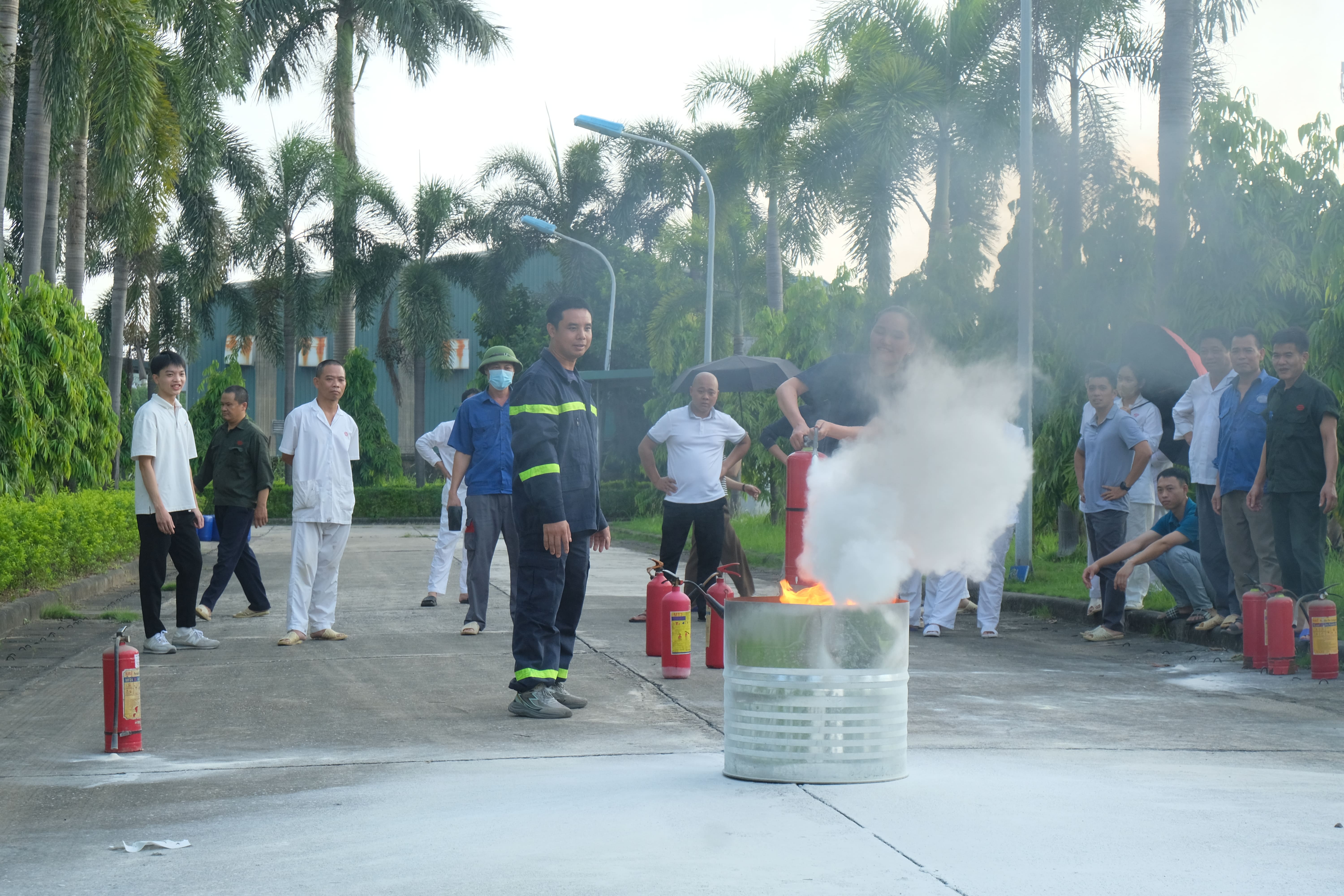 Vinavetco tổ chức lớp huấn luyện, bồi dưỡng nghiệp vụ phòng cháy, chữa cháy và cứu nạn, cứu hộ
